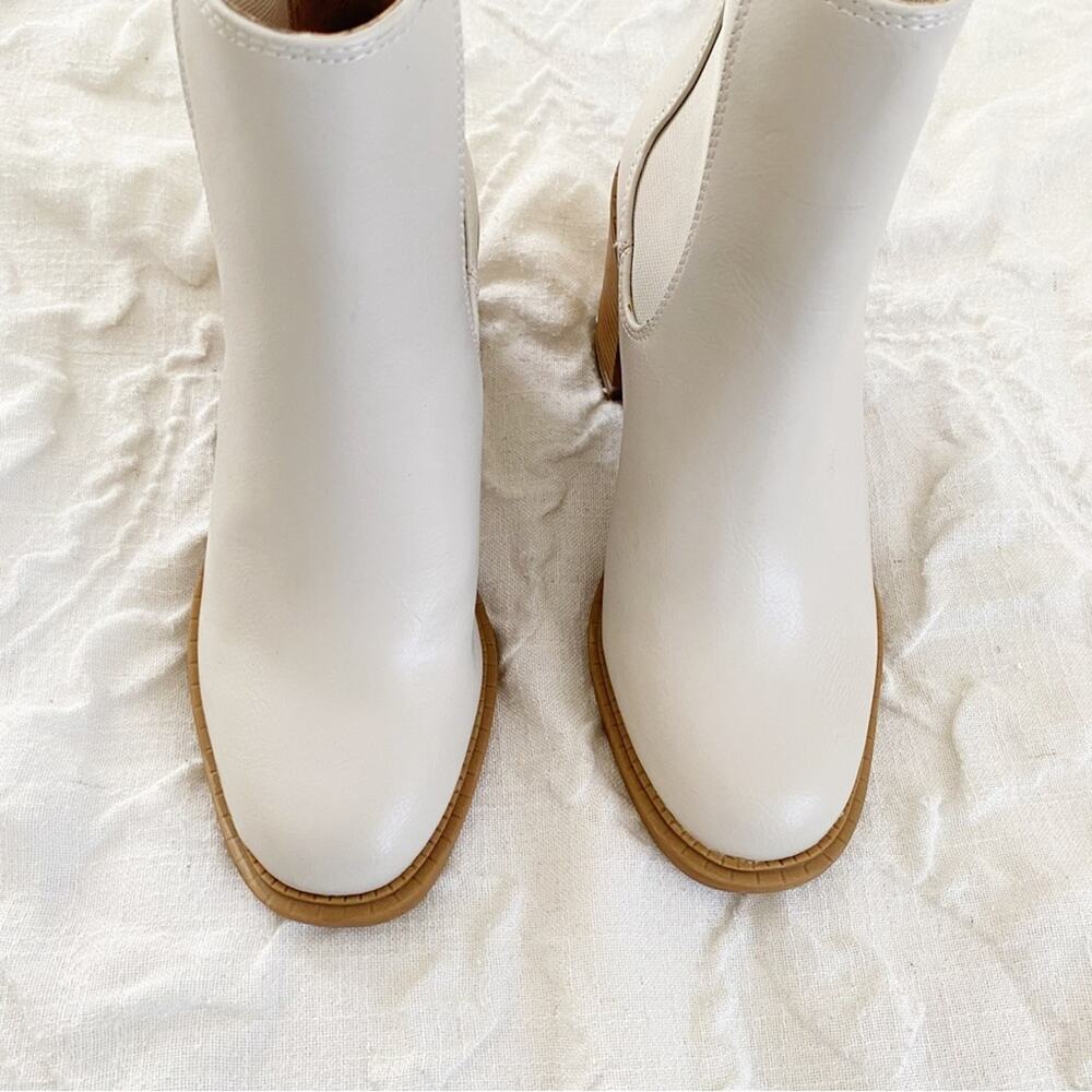 BOGO BCBGENERATION Boxxa Bootie Size 5 - Picture 5 of 11